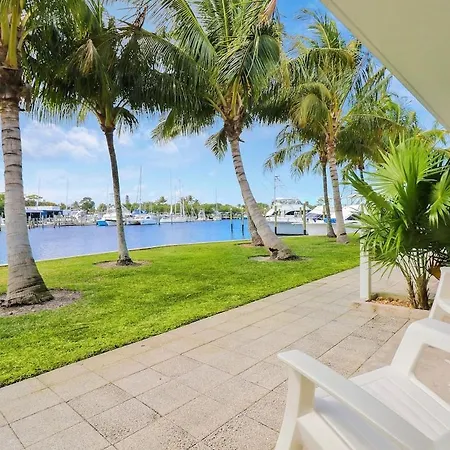Sailfish Suites 5 - Waterfront Lodging